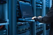 初めてのLinuxサーバーエンジニア入門セミナー｜IT・プログラミングスクールSAK | AWS,Python,CCNA,CCNP,LPIC,JAVAに強いシステムアーキテクチュアナレッジ サポートも充実
